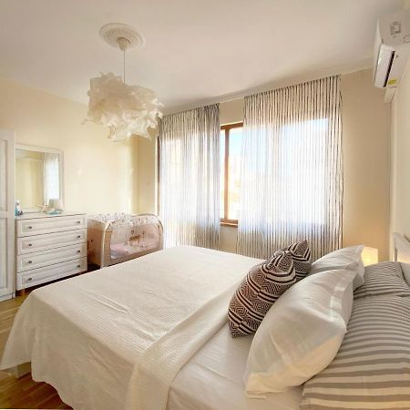 Lovely Apartment With Balcony In Pomorie Old Town By Flat Mаnаger Dış mekan fotoğraf